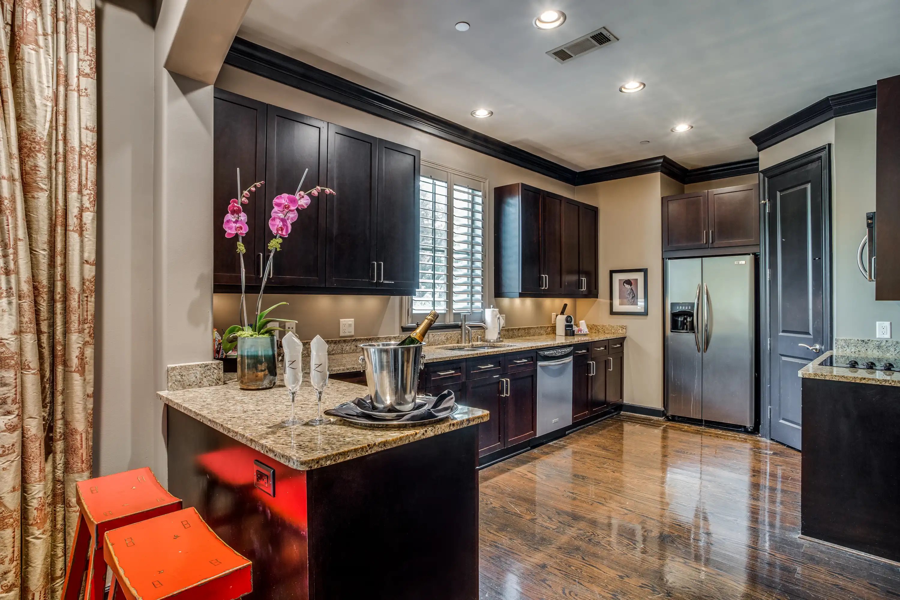 Crouching Tiger - Suites | Dallas - Hotel ZaZa